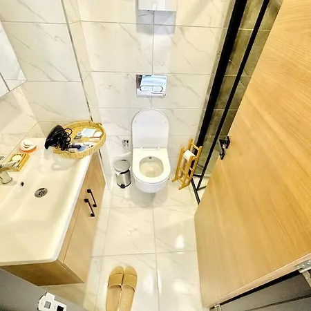 公寓 Sea View, Huge Swimming Pool 阿拉尼亚