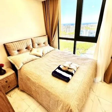 Апартаменты Sea View, Huge Swimming Pool